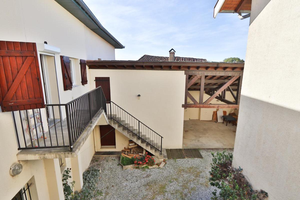 Appartement 1 A 9 Personnes Hagetmau Coeur De Ville Bagian luar foto